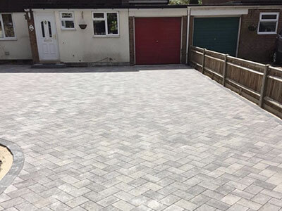 Block stone paving