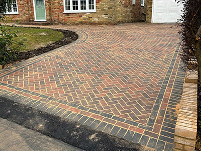 Block stone paving